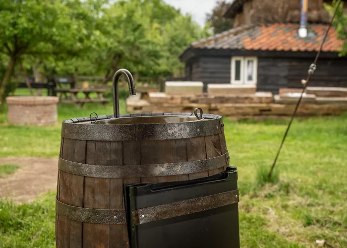 Tiny Winey House No 2 Роскошный шатер
